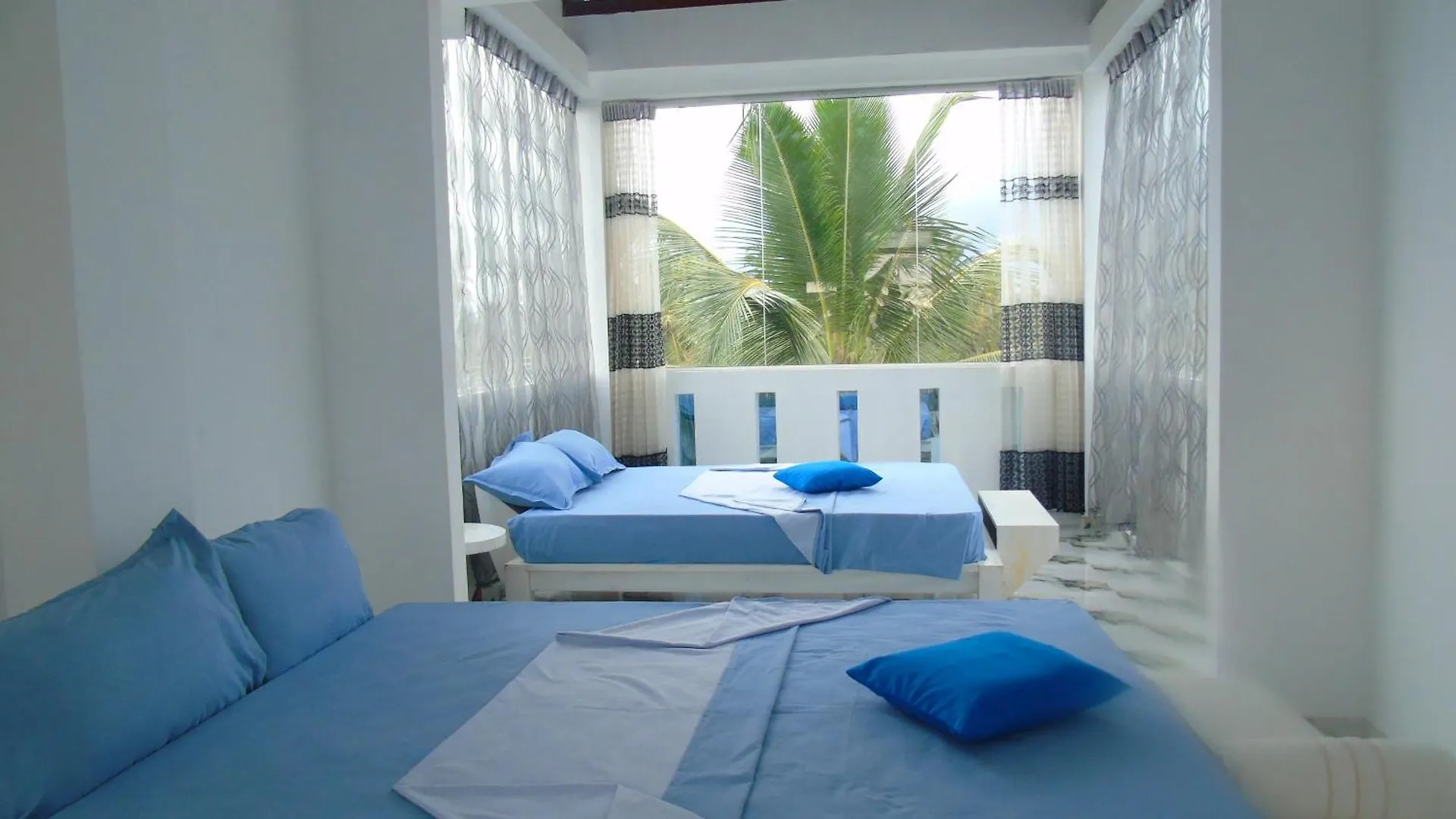 Ro Rich Hotel Negombo 0*,